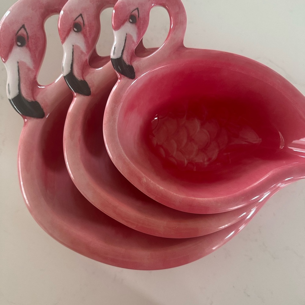 Tommy Bahama Flamingo Pink Melamine Serving Bowls